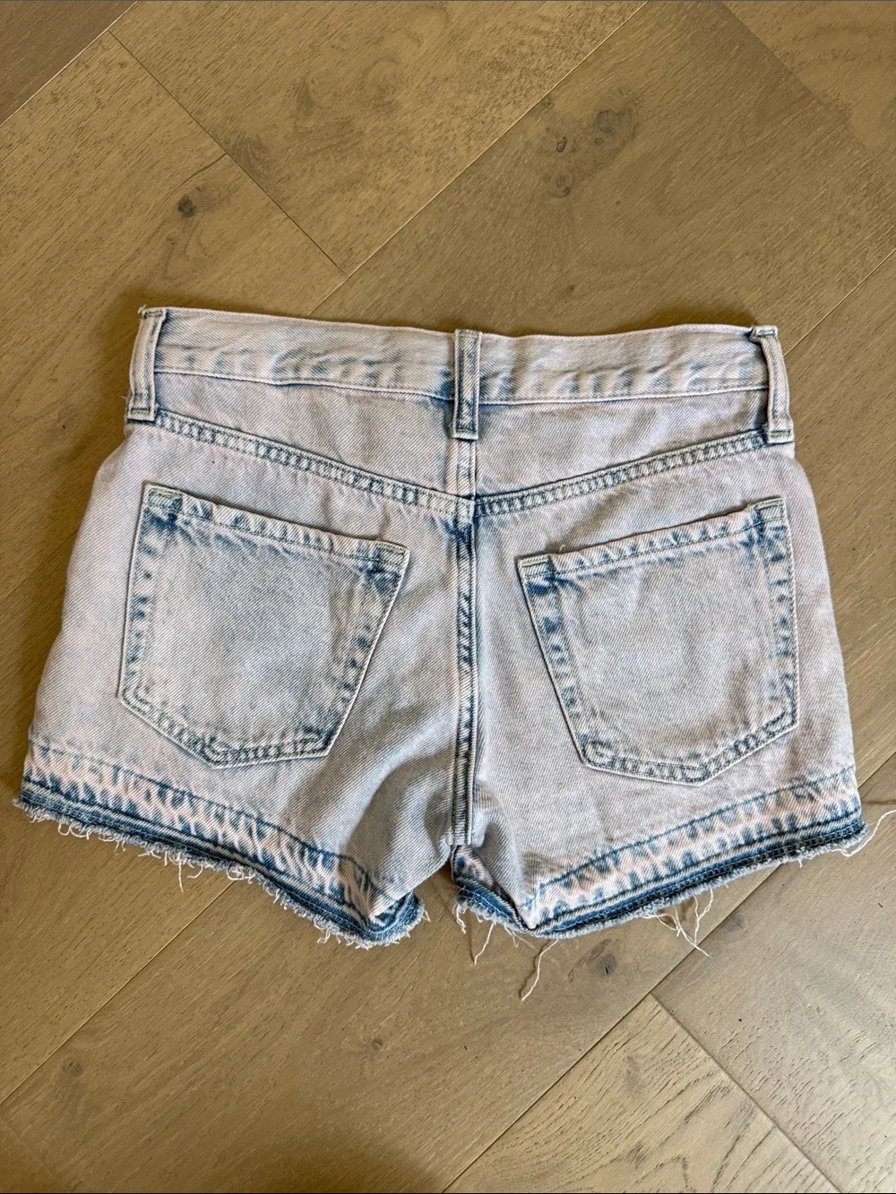 Gap Kids Low Stride Shorts Light Acid-Wash Denim Pink & Blue- EUC - Picture 3 of 4